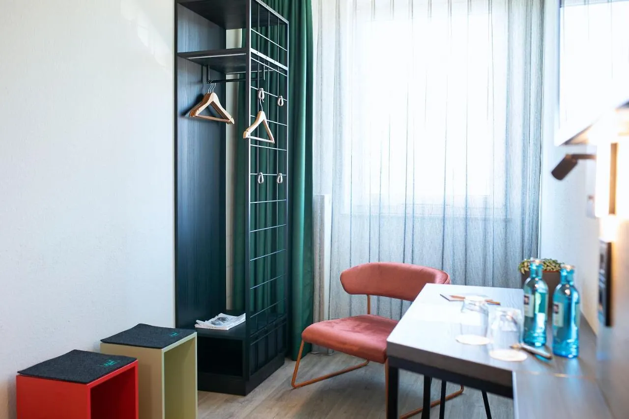 Achat Hotel Stuttgart Zuffenhausen Germany
